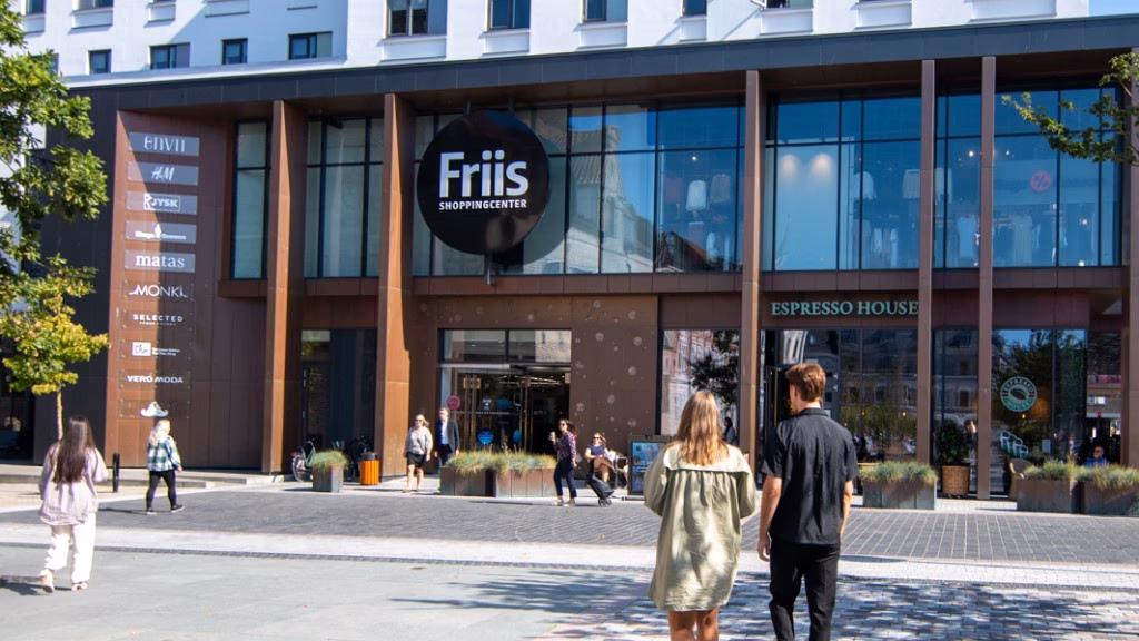 Hvor mange butikker har Vibholm?